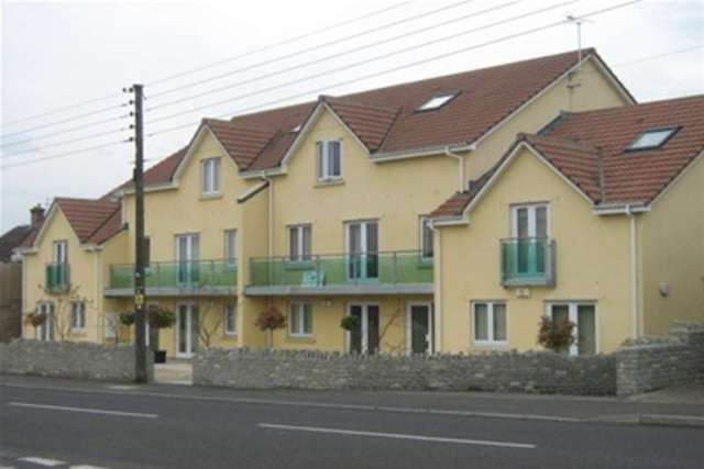  Image of 2 bedroom Flat to rent in Bath Road Wells BA5 at Wells, BA5 3AF