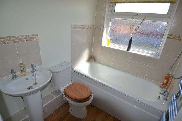  Image of 3 bedroom Property to rent in Kingshurst Road Northfield Birmingham B31 at Kingshurst Road Northfield Birmingham, B31 2LL