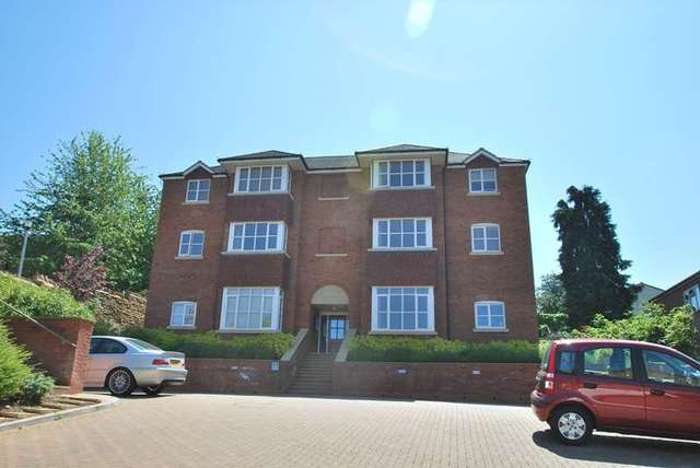  Image of 2 bedroom Flat to rent in High Street Kingsthorpe Northampton NN2 at Kingsthorpe Northampton Northamptonshire, NN2 6PU