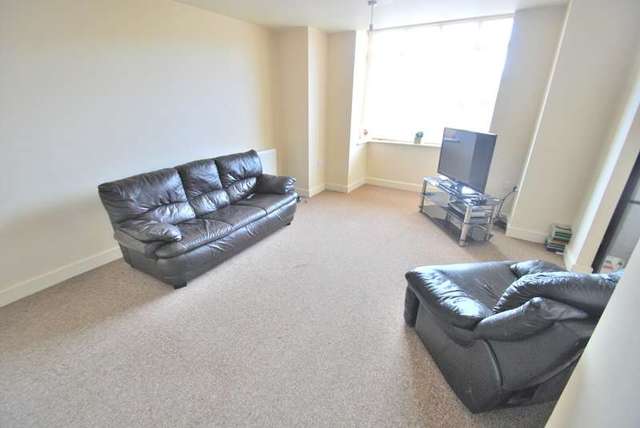  Image of 2 bedroom Flat to rent in High Street Kingsthorpe Northampton NN2 at Kingsthorpe Northampton Northamptonshire, NN2 6PU