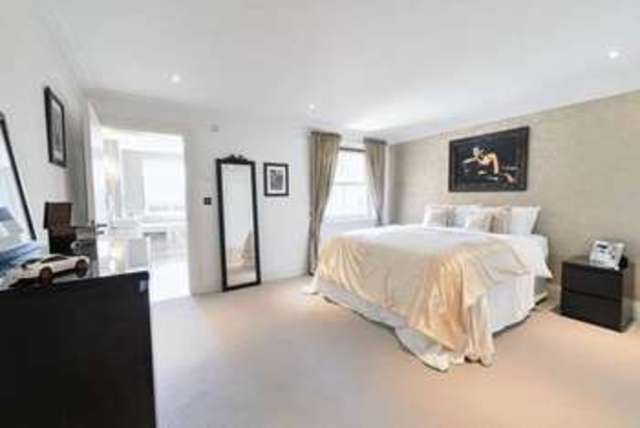  Image of 5 bedroom Property to rent in Beech Drive Kingswood Tadworth KT20 at Beech Drive Kingswood Tadworth, KT20 6PS