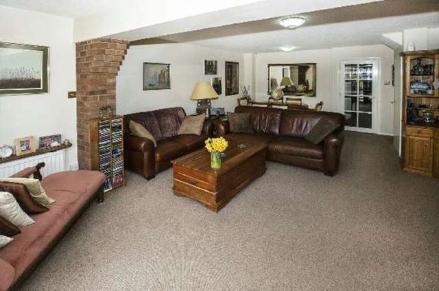  Image of 3 bedroom Detached house for sale in Knollmead Calcot Reading RG31 at Knollmead  Reading, RG31 7DQ