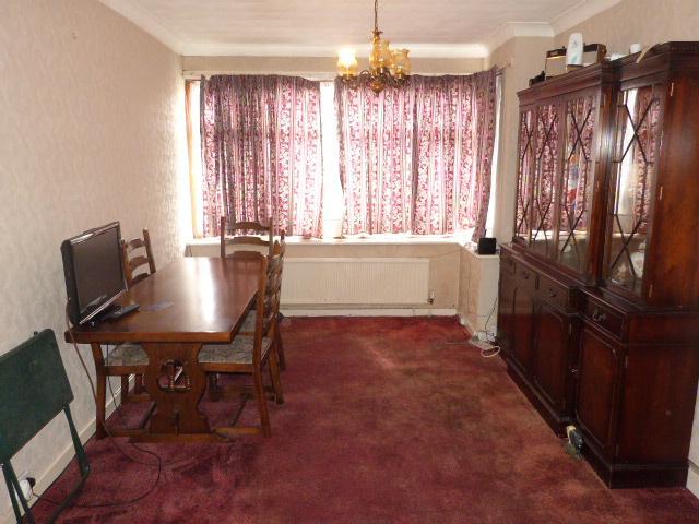  Image of 3 bedroom Semi-Detached house for sale in Laburnum Road Hayes UB3 at Hayes, UB3 4JY
