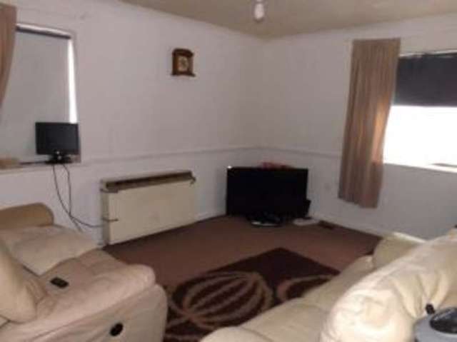  Image of 1 bedroom Flat for sale in Copperfields Laindon Basildon SS15 at Laindon Essex Laindon, SS15 5RP