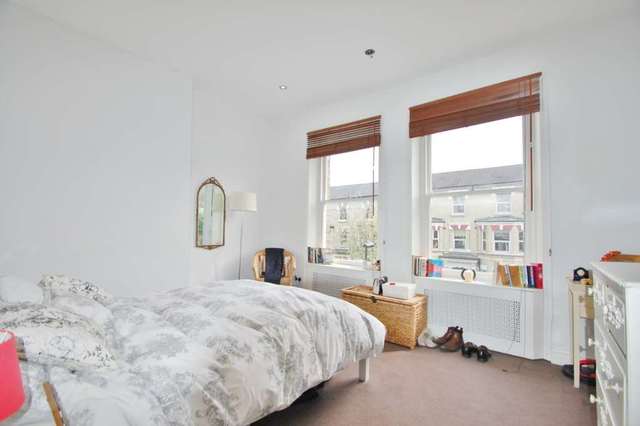  Image of 1 bedroom Flat to rent in Lambert Road London SW2 at Lambert Road Brixton London, SW2 5BD