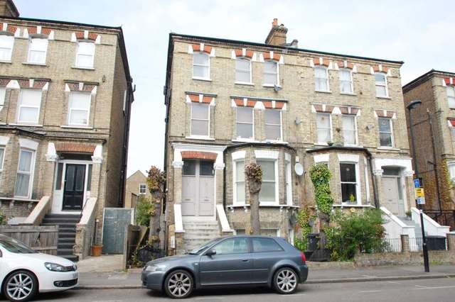  Image of 1 bedroom Flat to rent in Lambert Road London SW2 at Lambert Road Brixton London, SW2 5BD