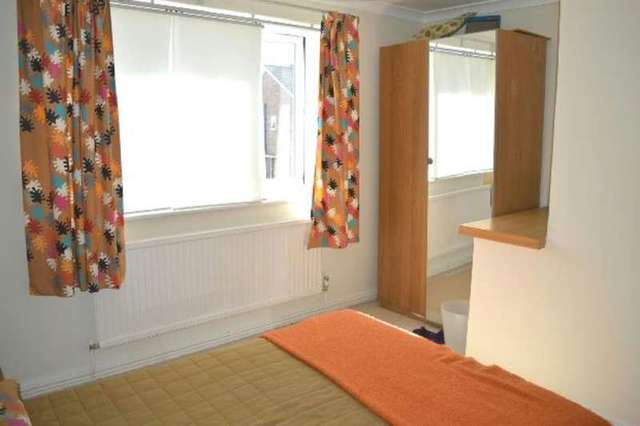  Image of 2 bedroom Maisonette for sale in Larkspur Way West Ewell Epsom KT19 at Larkspur Way  West Ewell, KT19 9LX