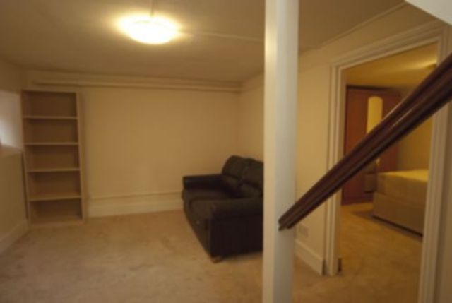  Image of House Share to rent in Lauderdale Road London W9 at London W9 London, W9 1NQ