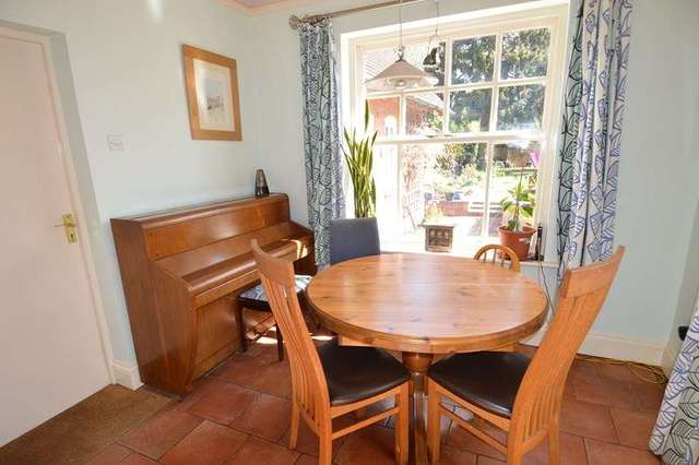  Image of 5 bedroom Semi-Detached house for sale in Laurel Grove Bournville Birmingham B30 at Laurel Grove Bournville Birmingham, B30 1LE