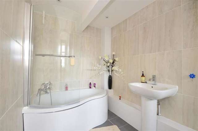  Image of 8 bedroom Detached house for sale in Lees Road Yalding Maidstone ME18 at Yalding Kent Maidstone, ME18 6HB