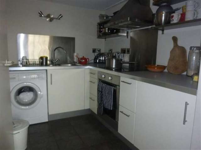  Image of 1 bedroom Flat to rent in Fairfield Road London E3 at Bow Quarter, E3 2UE