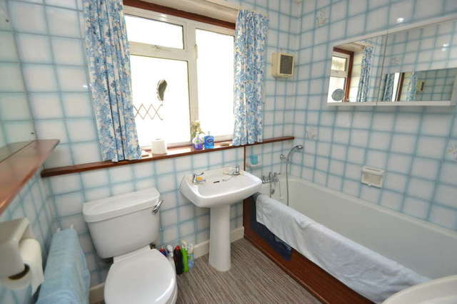  Image of 2 bedroom Detached house for sale in Lindsey Close Bishop