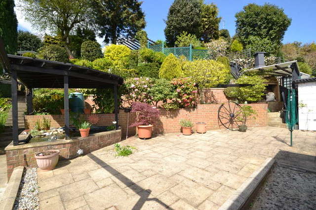  Image of 2 bedroom Detached house for sale in Lindsey Close Bishop