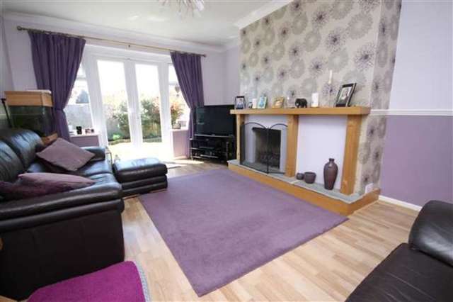  Image of 3 bedroom Detached house for sale in Lindum Road Worthing BN13 at Durrington, BN13 1LT