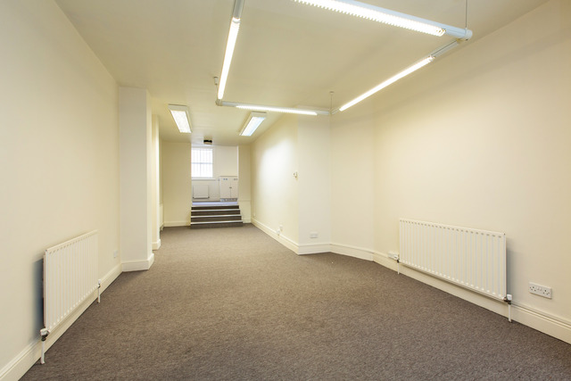  Image of Flat to rent in Lisson Grove London NW1 at Marylebone, NW1 6TT