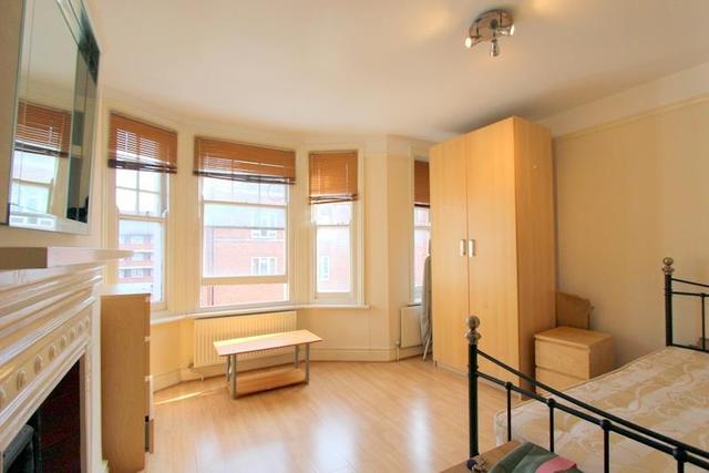  Image of 2 bedroom Flat to rent in Lisson Street London NW1 at Marylebone  London, NW1 5DE