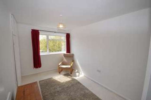  Image of 3 bedroom Semi-Detached house for sale in Peascroft Long Crendon Aylesbury HP18 at Peascroft Long Crendon Aylesbury, HP18 9AU