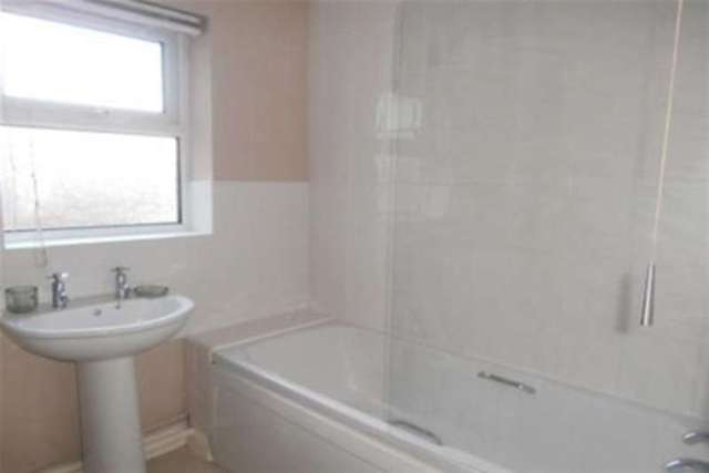  Image of 2 bedroom Flat to rent in Loughborough Road West Bridgford Nottingham NG2 at Nottingham, NG2 7JJ