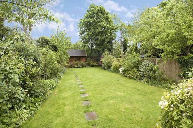  Image of 6 bedroom Detached house to rent in Lytton Grove London SW15 at Lytton Grove  London, SW15 2HD