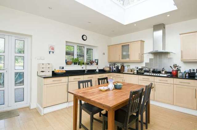  Image of 6 bedroom Detached house to rent in Lytton Grove London SW15 at Lytton Grove  London, SW15 2HD