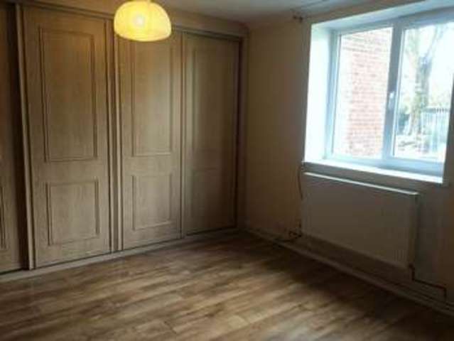  Image of 2 bedroom Flat to rent in Madeira Road London SW16 at Madeira Road  London, SW16 2DF
