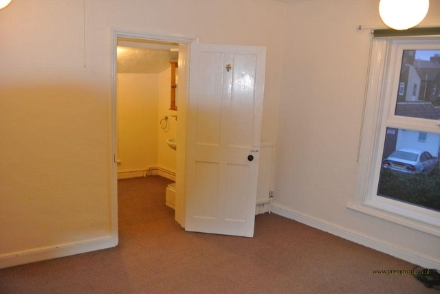  Image of 2 bedroom End of Terrace to rent in Magpie Road Norwich NR3 at Norwich, NR3 1JQ