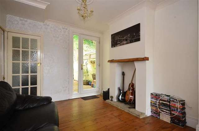  Image of 3 bedroom Terraced house for sale in Malling Street Lewes BN7 at Lewes East Sussex Lewes, BN7 2RB