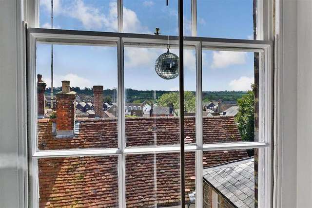  Image of 3 bedroom Detached house for sale in Maltravers Street Arundel BN18 at Arundel West Sussex Arundel, BN18 9AP