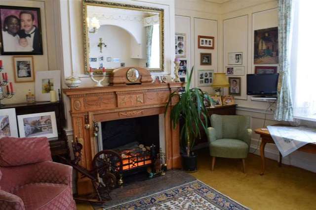  Image of 3 bedroom Detached house for sale in Maltravers Street Arundel BN18 at Arundel West Sussex Arundel, BN18 9AP