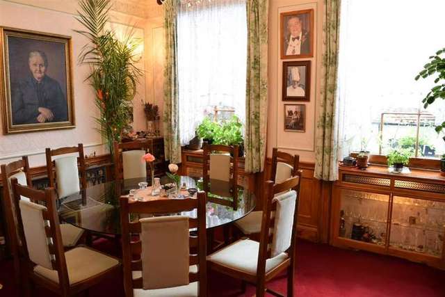  Image of 3 bedroom Detached house for sale in Maltravers Street Arundel BN18 at Arundel West Sussex Arundel, BN18 9AP