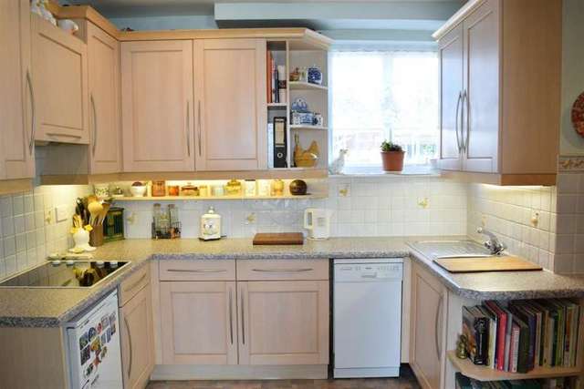  Image of 3 bedroom Detached house for sale in Maltravers Street Arundel BN18 at Arundel West Sussex Arundel, BN18 9AP