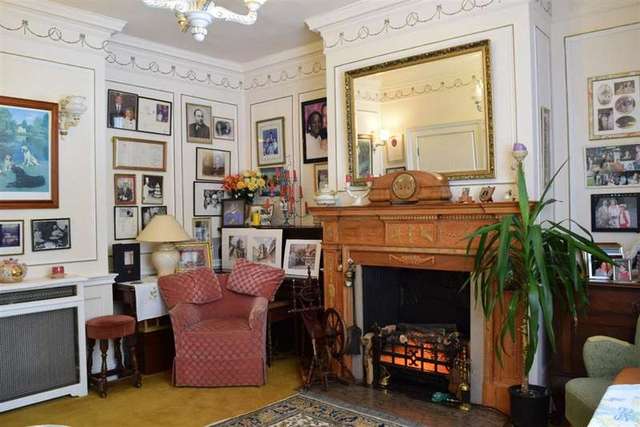  Image of 3 bedroom Detached house for sale in Maltravers Street Arundel BN18 at Arundel West Sussex Arundel, BN18 9AP