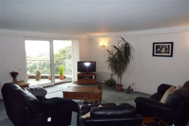  Image of 2 bedroom Flat to rent in Manor Road Bournemouth BH1 at Bournemouth, BH1 3HR