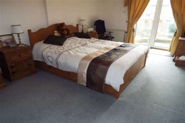  Image of 2 bedroom Flat to rent in Manor Road Bournemouth BH1 at Bournemouth, BH1 3HR