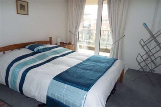  Image of 2 bedroom Flat to rent in Manor Road Bournemouth BH1 at Bournemouth, BH1 3HR