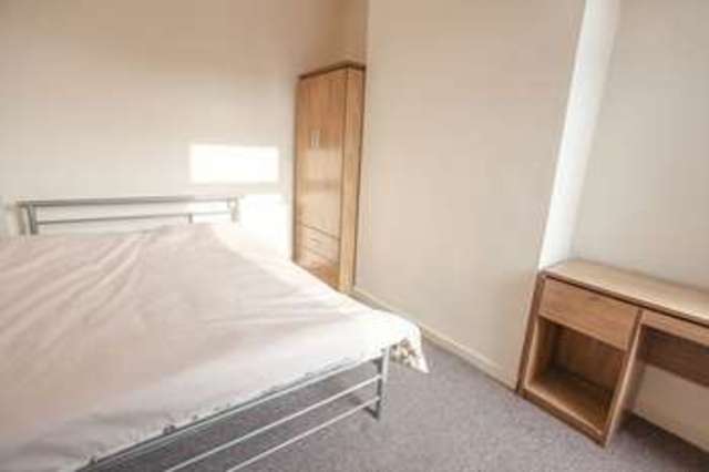  Image of 4 bedroom Terraced house to rent in Mansell Road Liverpool L6 at Mansell Road  Liverpool, L6 6AZ