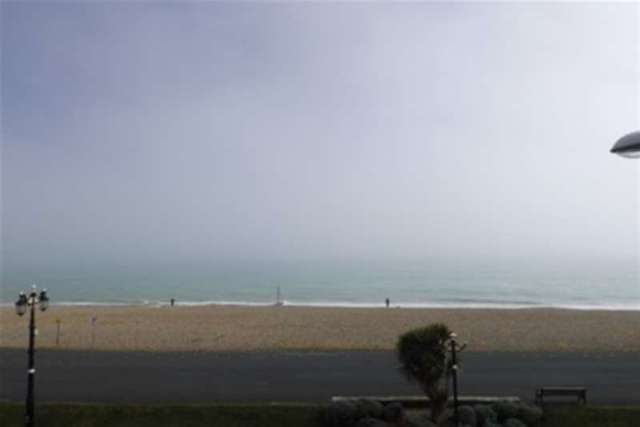 Image of 2 bedroom Flat to rent in Marine Parade Worthing BN11 at Worthing, BN11 3QF