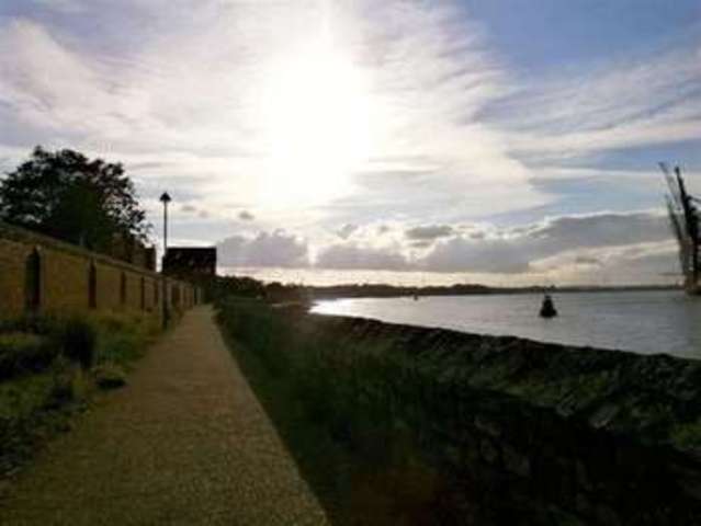  Image of 2 bedroom Flat to rent in Maritime Avenue Marchwood Southampton SO40 at Maritime Avenue Marchwood Southampton, SO40 4AD