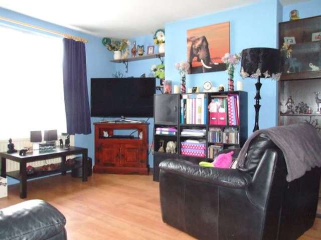  Image of 2 bedroom Maisonette for sale in Dean Street Marlow SL7 at MARLOW, SL7 3AD
