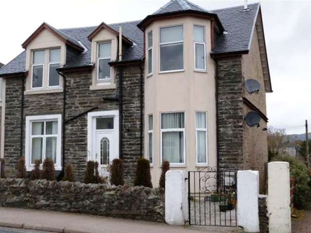  Image of 2 bedroom Flat for sale in Mcarthur Street Dunoon PA23 at Dunoon, PA23 7PL