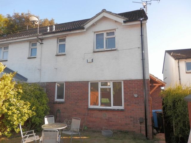  Image of 1 bedroom Detached house to rent in Meadowsweet Road Poole BH17 at Meadowsweet Road  Poole, BH17 7XX