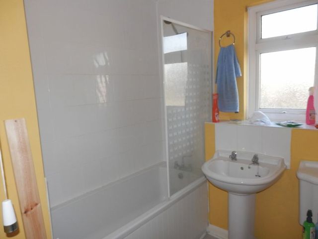  Image of 1 bedroom Detached house to rent in Meadowsweet Road Poole BH17 at Meadowsweet Road  Poole, BH17 7XX
