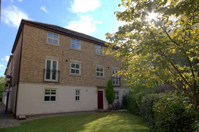  Image of 2 bedroom Detached house for sale in Kirkwood Grove Medbourne Milton Keynes MK5 at Kirkwood Grove Medbourne Milton Keynes, MK5 6FP