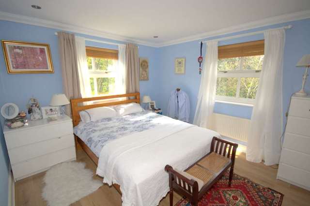  Image of 2 bedroom Detached house for sale in Kirkwood Grove Medbourne Milton Keynes MK5 at Kirkwood Grove Medbourne Milton Keynes, MK5 6FP