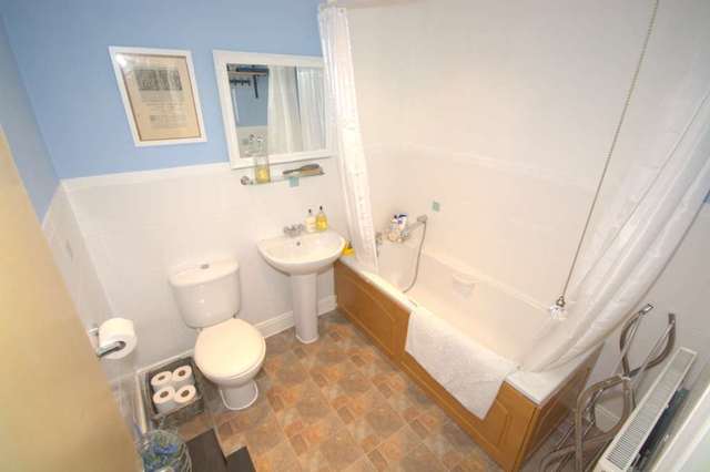  Image of 2 bedroom Detached house for sale in Kirkwood Grove Medbourne Milton Keynes MK5 at Kirkwood Grove Medbourne Milton Keynes, MK5 6FP