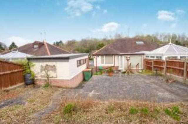  Image of 3 bedroom Bungalow for sale in Melrose Avenue Fulwood Preston PR2 at Fulwood Preston Fulwood, PR2 8DE