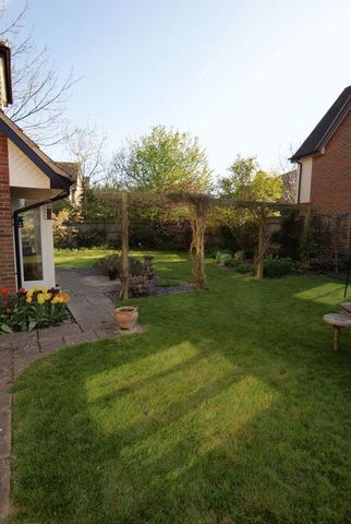  Image of 5 bedroom Detached house for sale in Mercers Meadow Wendover Aylesbury HP22 at Mercers Meadow Wendover Wendover, HP22 6RU