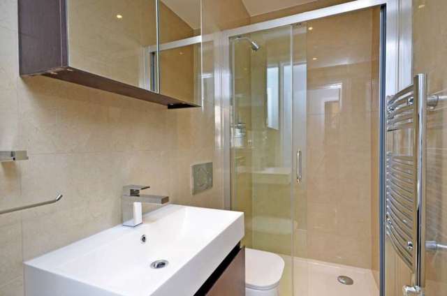  Image of 2 bedroom Apartment to rent in Middlesex Street London E1 at Middlesex Street Liverpool Street London, E1 7JF