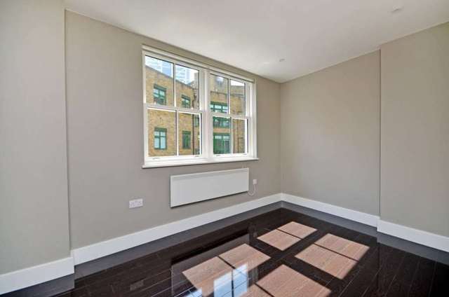 Image of 2 bedroom Apartment to rent in Middlesex Street London E1 at Middlesex Street Liverpool Street London, E1 7JF