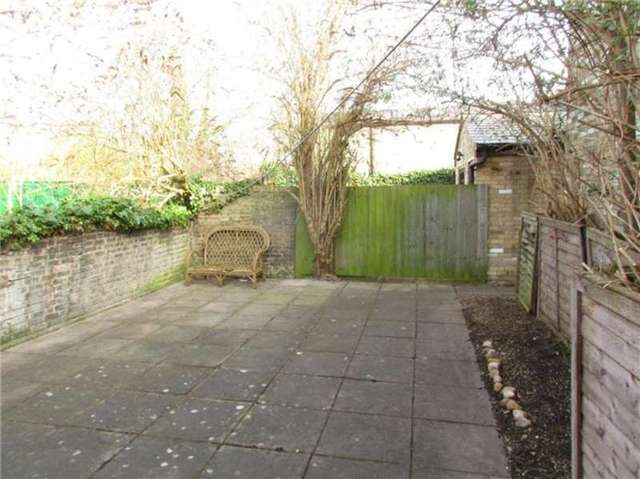  Image of 1 bedroom Flat to rent in Mill Road Cambridge CB1 at CAMBRIDGE  Cambridge, CB1 3AN